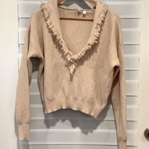 Elan beige fringe pullover cropped V-neck sweater size small